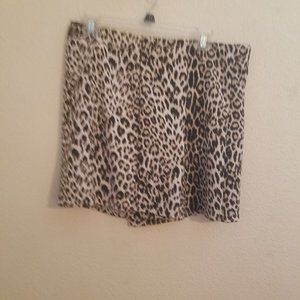 COPY - NWT Leopard print dress shorts Size 10 NY&Co